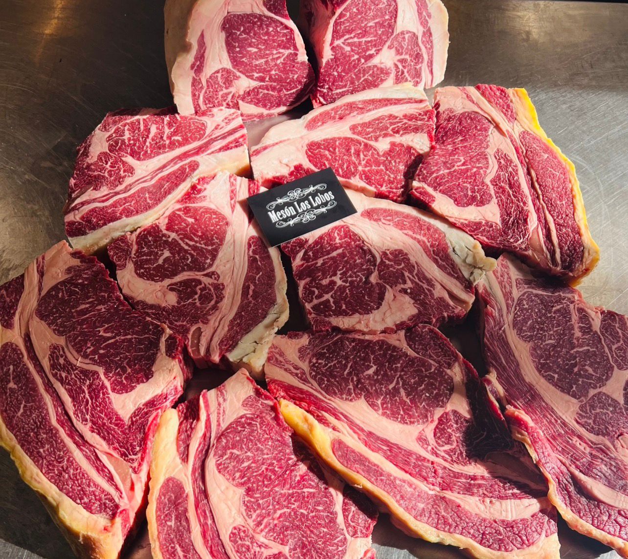Cortes de carne madurada premium — Mesón Los Lobos Algarrobo Axarquía